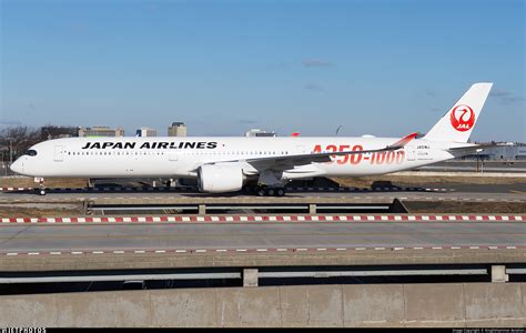 Ja Wj Airbus A Japan Airlines Jal Knighthammer