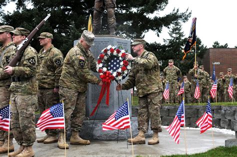 Dvids News Arrowhead Soldiers Pay Tribute At Fallen Heroes Memorial