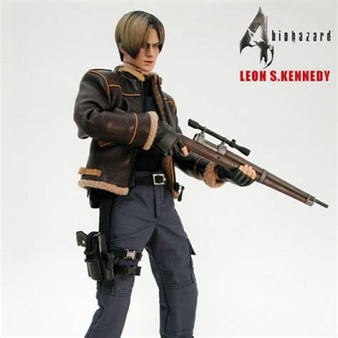 Jual Resident Evil Figure 1 6 Hot Toys Leon S Kennedy Kota Surabaya Xandertoys Mickey777