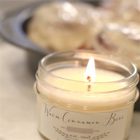 Warm Cinnamon Bun – COZY HOME CANDLE