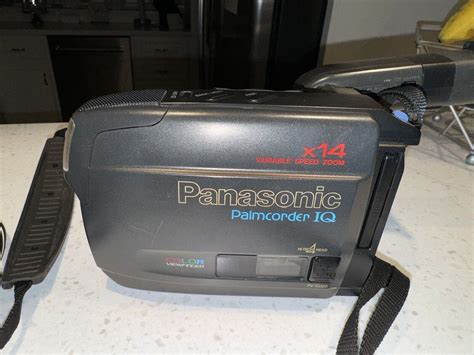 Panasonic Palmcorder Iq Vhsc Pv Iq504 D Camcorder Tested Working Needs