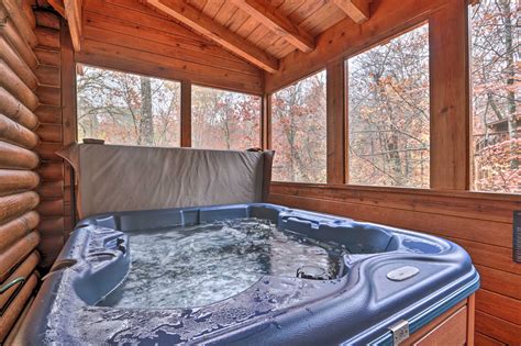 New! Family Cabin W/ Hot Tub ~ 4 Mi To Dollywood! in Pigeon Forge w/ 3 ...