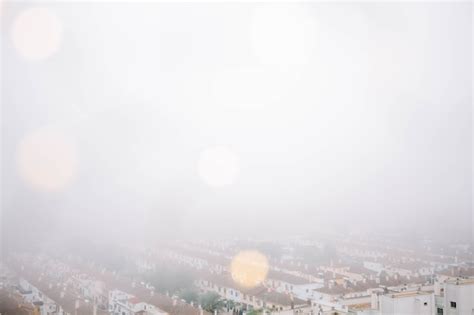 Foggy city | Free Photo