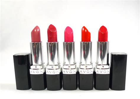 Review Avon Ultra Color Lipsticks