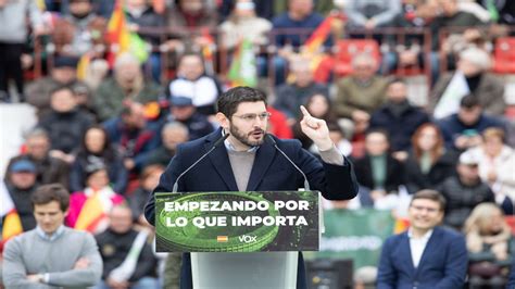 VOX y PP derogan definitivamente la ley de Memoria Democrática en