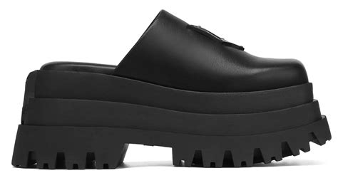 Giày Naked Wolfe Boost DECEMBER BLACK Jordan