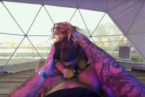 Curvy Stepmother VR Porn Video VRPorn