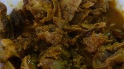 How to Make Spicy Goat Head Curry a Different Way at Home - Sultana's ...