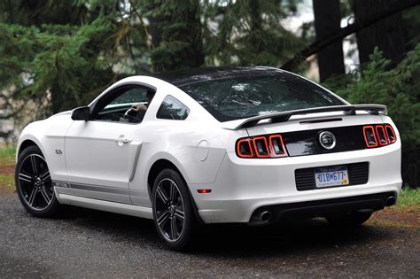 2014 Ford Mustang Vins Configurations Msrp And Specs Autodetective