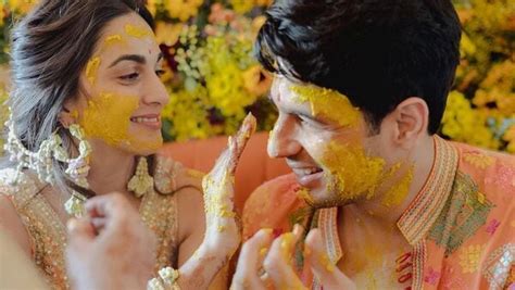 Sidharth Malhotra Kiara Advani Holi বিয়ের পর প্রথম হোলি তাই কি