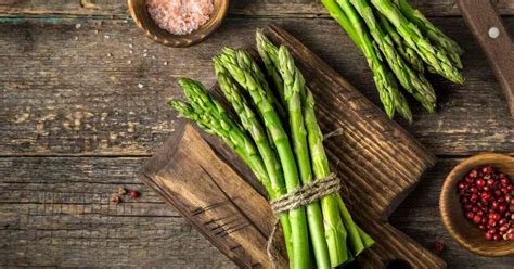 Aspargo Conhe A Os Benef Cios Do Vegetal Para A Sa De