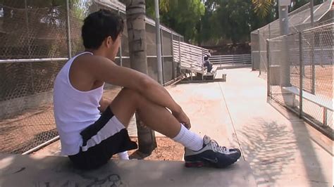 Une bite noire baise un garçon gay XVIDEOS
