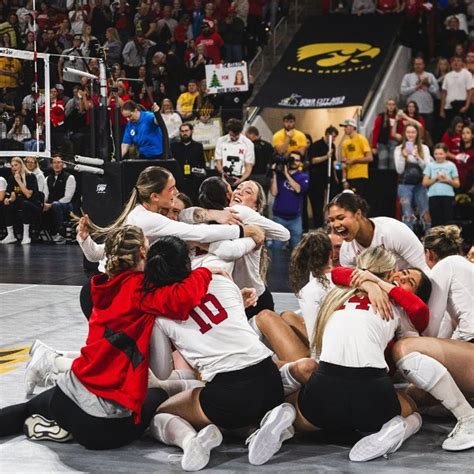 Watch: Nebraska Huskers Volleyball Team’s Elation at Being Named No. 1 ...