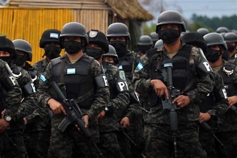 Honduras refuerza fronteras con policías militares para combatir