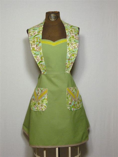 Womens Apron Green Retro Apron Vintage Apron Sweetheart Aprons