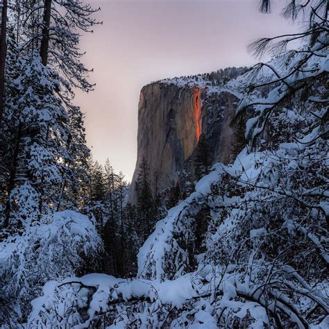 Firefall lights up Yosemite National Park like a dragon - CNET