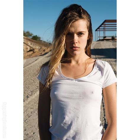 Victoria Lee Nude OnlyFans Leaks Fappening FappeningBook