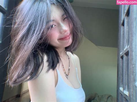 Khanh Linh Kahn Lhin Nude Leaked Photo 49 Fapello