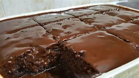 Bolo Gostosura De Chocolate Esse Bolo Fica Molhadinho E Muito Gostoso