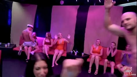 Male Strippers Make Daisy Horny Free Mobile Porn Videos IPornTV