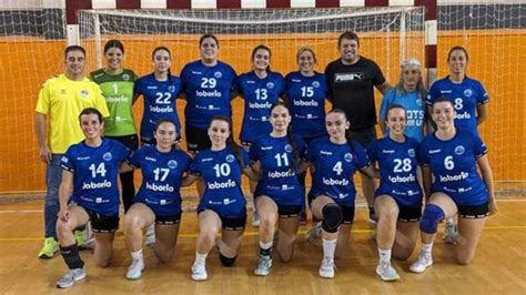 L Handbol Perelló simposa amb autoritat al Santpedor Esports Ebre