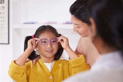 New Myopia Control Spectacle Lens Technology To Be Presented By