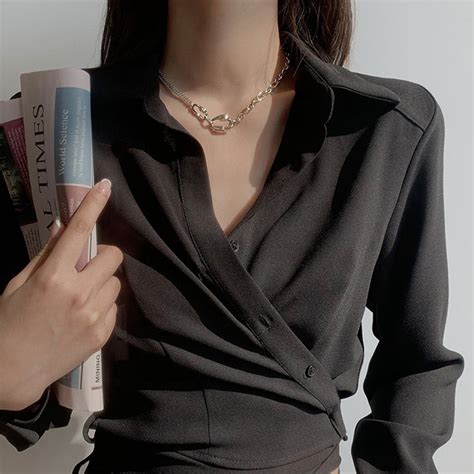 Sweet Cool Hot Girl Necklace Women S 2024 New Summer Fashion Light Luxury Niche Design Clavicle