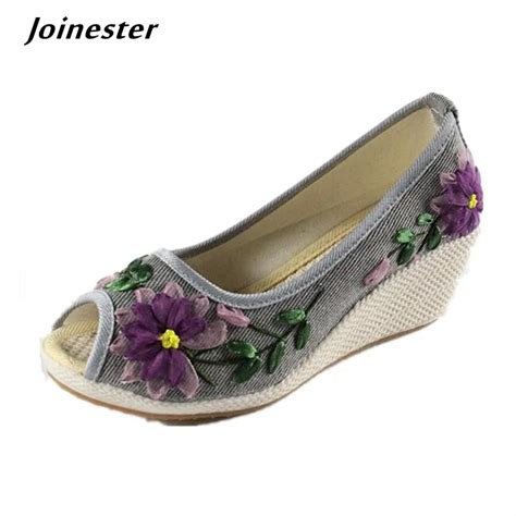 Open Peep Toe Women High Heel Wedges Vintage Floral Applique Slip On