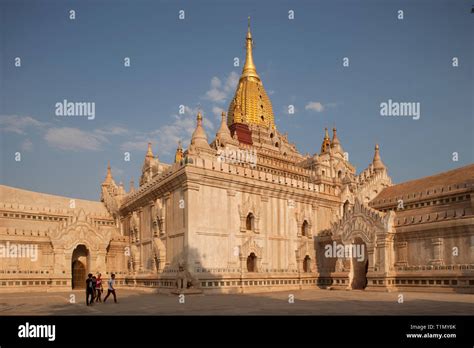 Bagan Ananda Temple Hi Res Stock Photography And Images Alamy