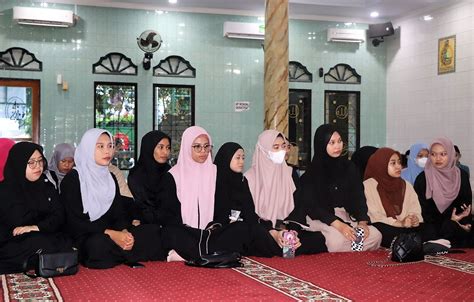 Hmps Perbankan Syariah Goes To Masjid Moderasi Beragama Landasan