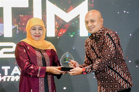 Pada SATA Jatim Award 2023 Gubernur Khofifah Sebut Integrasi Data Jadi