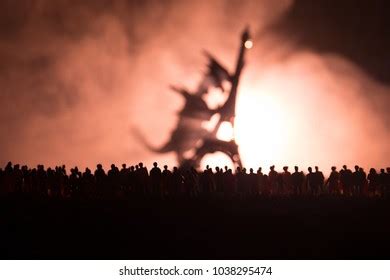 1+ Hundred Godzilla Silhouette Royalty-Free Images, Stock Photos ...