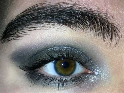 Top 50 Best Grey Eyeshadow Ideas For Women Seducing Designs