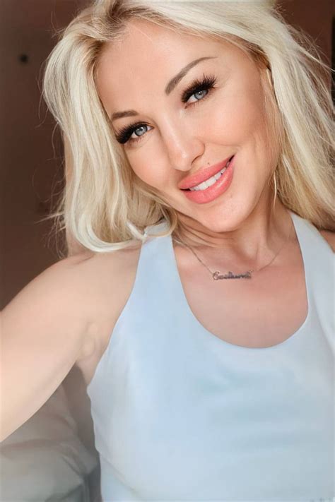 Beautiful Svetlana Y O From Kharkov With Blonde Hair Id Ladadate