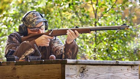 Selecting Your First Muzzleloader | Sportsman's Guide