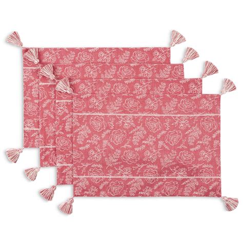 The Pioneer Woman Wishful Winter Rose Running Border Fabric Placemat