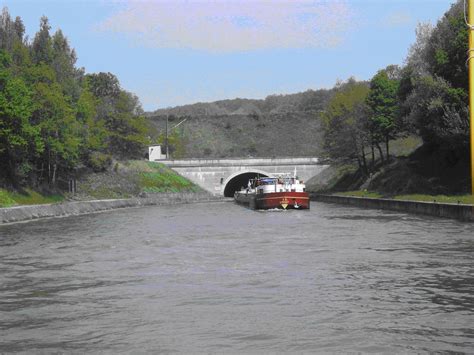 Cruising French Waterways, Rivers and Canals — Sailing in the ...