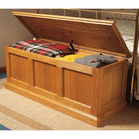 Cedar-Lined Oak Chest Woodworking Plan from WOOD Magazine