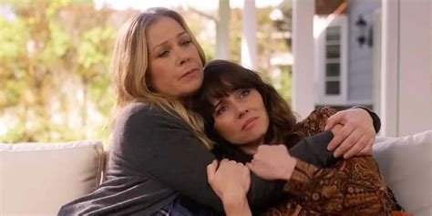 Dead to Me's Final Season Lets Jen and Judy Swap Roles in Their Friendship