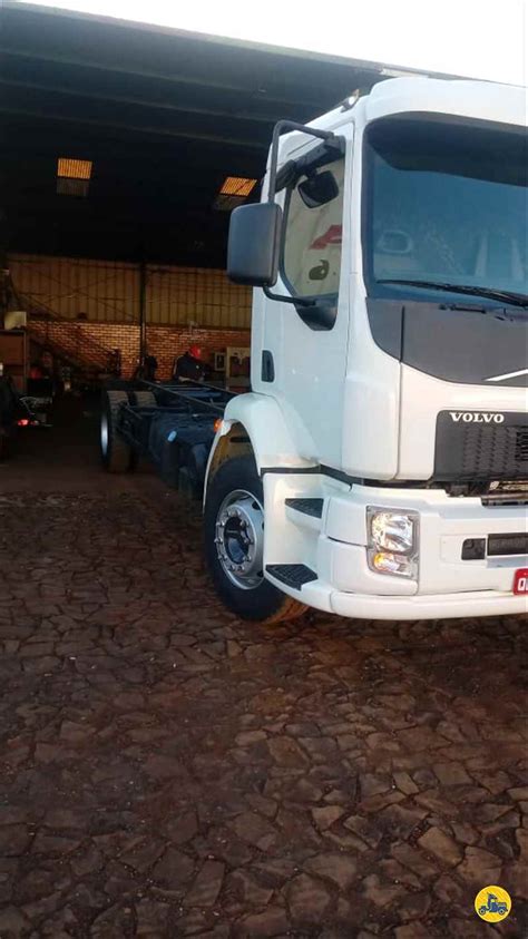 Caminhao Volvo Vm 220 Toco 4x2 Usado à Venda