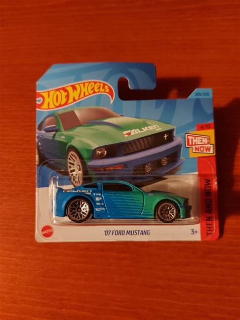 HOT WHEELS FORD MUSTANG AVTOMOBILČEK MODEL