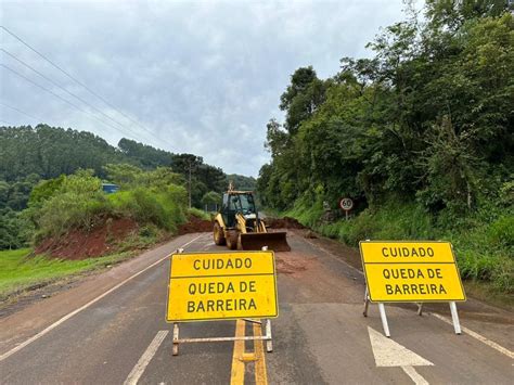 Trecho Da Sc Interditado Por Risco De Deslizamento R Dio Ruralfm