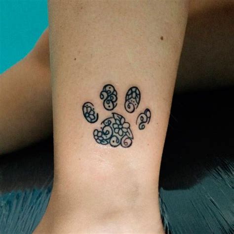 Tatuajes De Perros Huellas Siluetas Patitas Cu L Eliges Feelcats