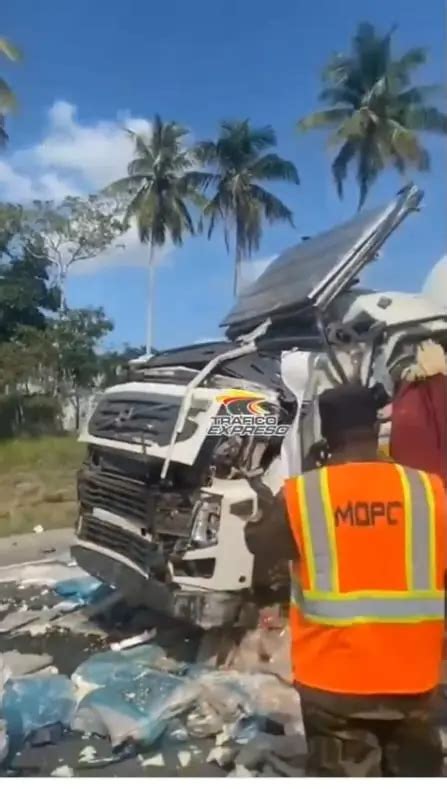 Choque Entre Patana Y Cami N Deja Un Muerto Y Dos Atrapados