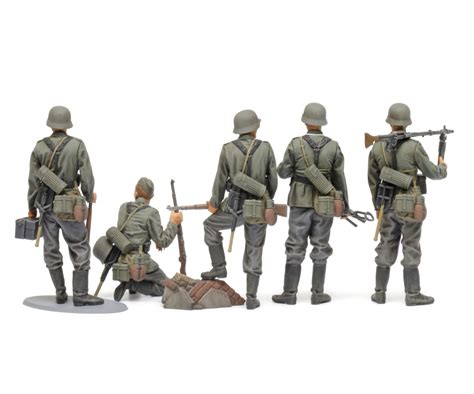 German Infantry Mid Wwii Military Plastic Models