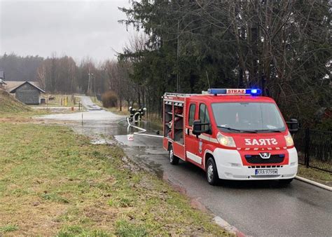 Ulewy i silny wiatr Ponad tysiąc interwencji strażaków Remiza pl