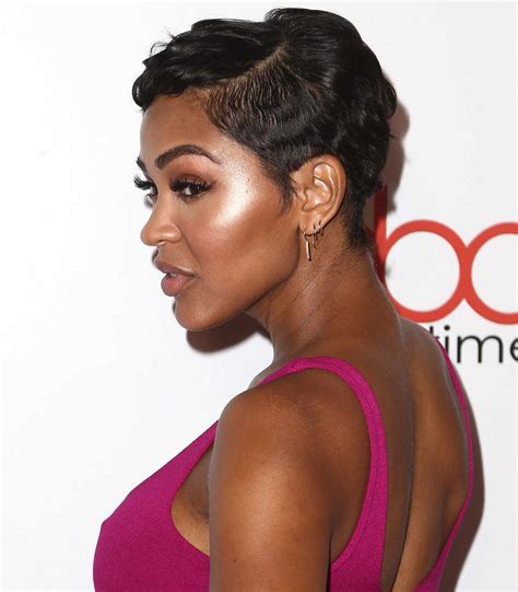 15 Best Short Hairstyles for Enhancing Fine Hair 5