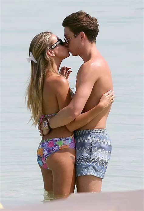 Joey Essex And New Girlfriend Pack On The Pda As They Soak Up The Sun In Dubai Mirror Online