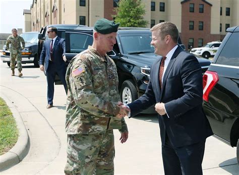 Army Secretary Visits Special Operations Leaders Images Nara Dvids