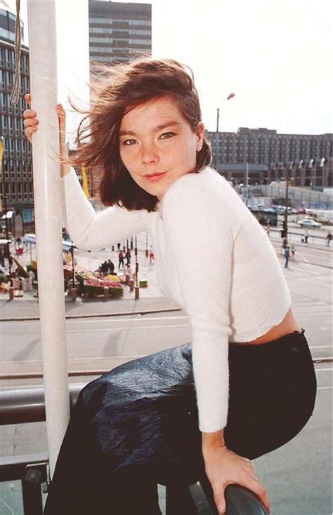 Björk, 1990s - 9GAG